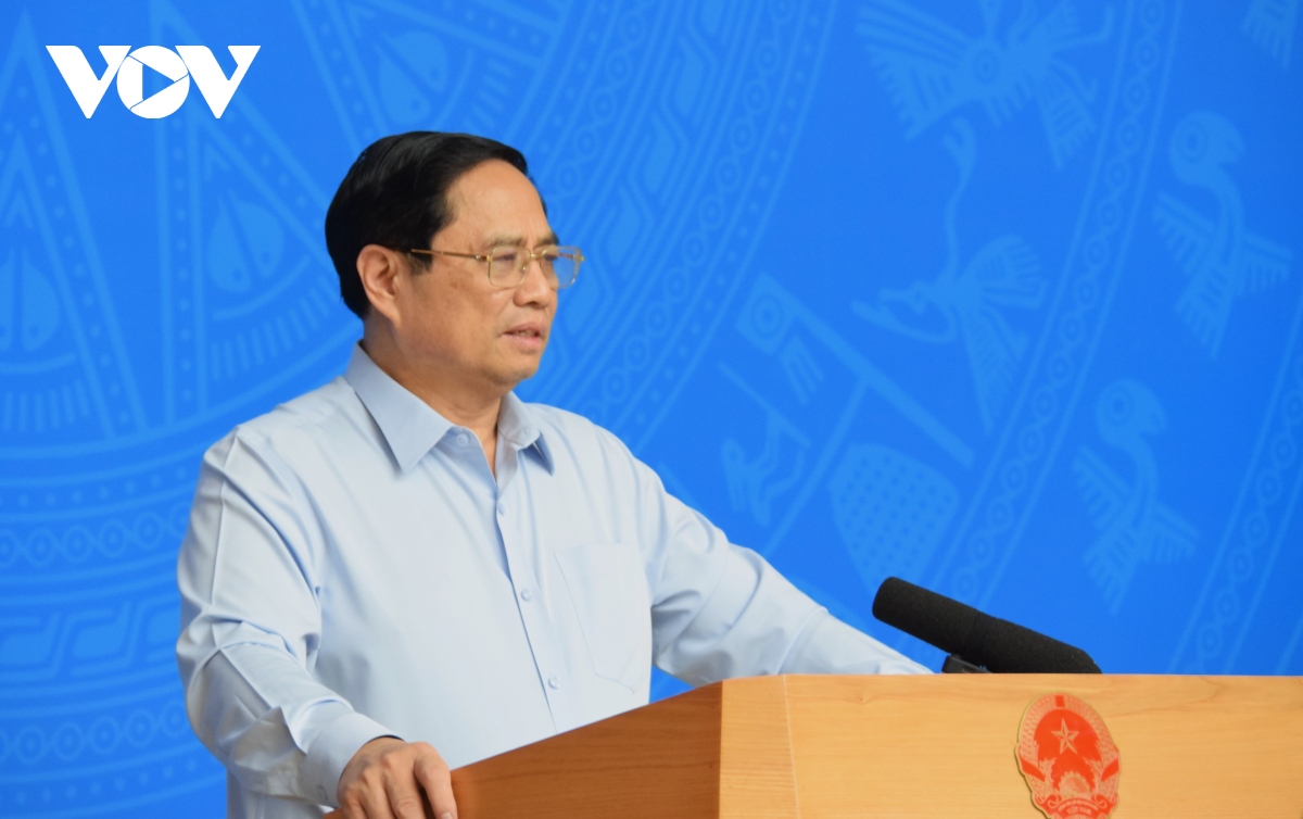 Thủ tướng chủ trì phiên họp triển khai cam kết của Việt Nam tại COP26