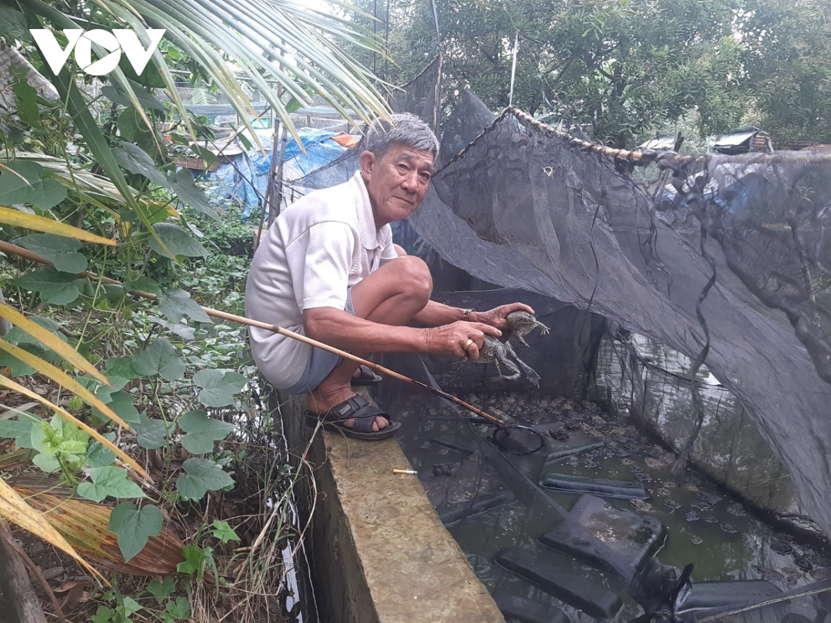 Người thương binh cao tuổi lao động giỏi, nhiệt tình với hoạt động xã hội