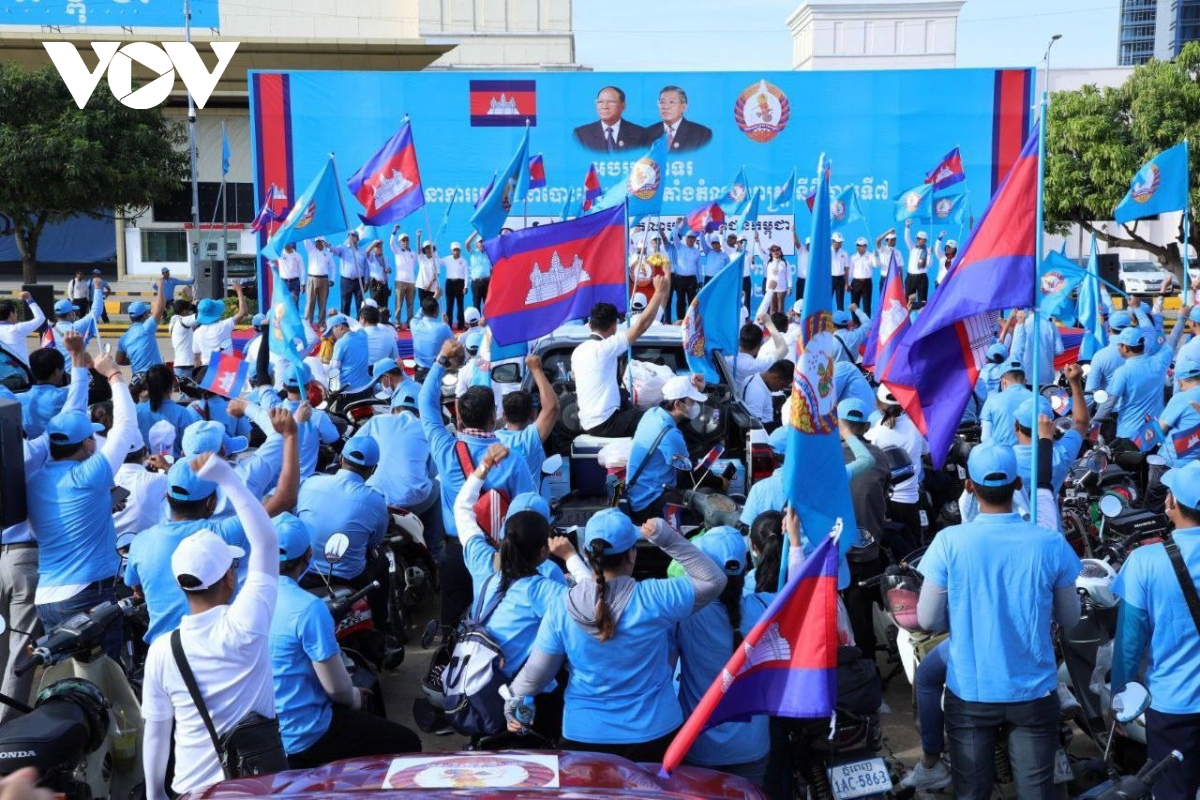 Đảng của Thủ tướng Hunsen thu hút cử tri Campuchia