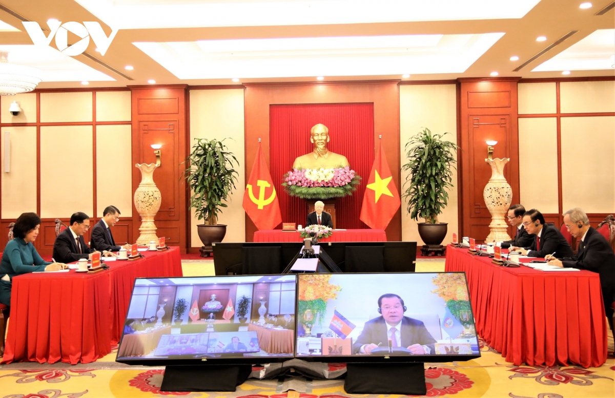 Tổng Bí thư Nguyễn Phú Trọng điện đàm với Chủ tịch CPP, Thủ tướng Campuchia Hun Sen