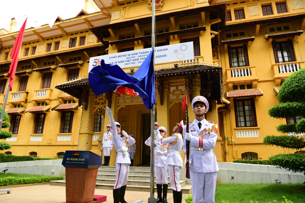 Toàn cảnh lễ thượng cờ kỷ niệm 56 năm ngày thành lập ASEAN