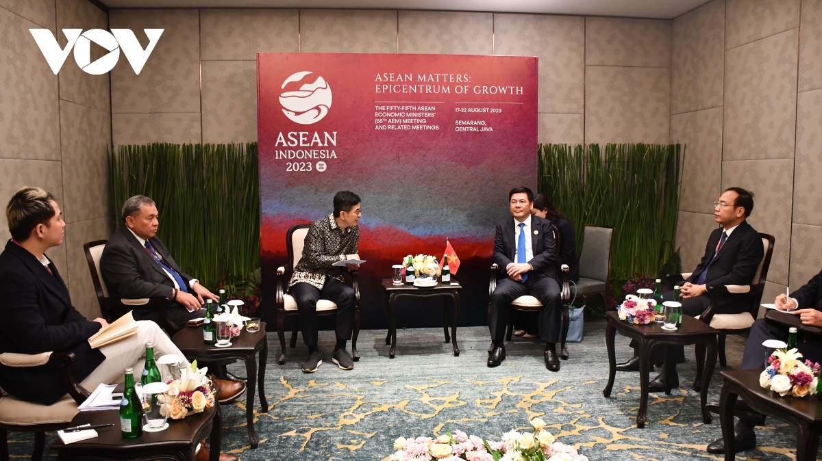 Việt Nam đề nghị Indonesia hỗ trợ và tăng cường tiếp xúc doanh nghiệp hai nước