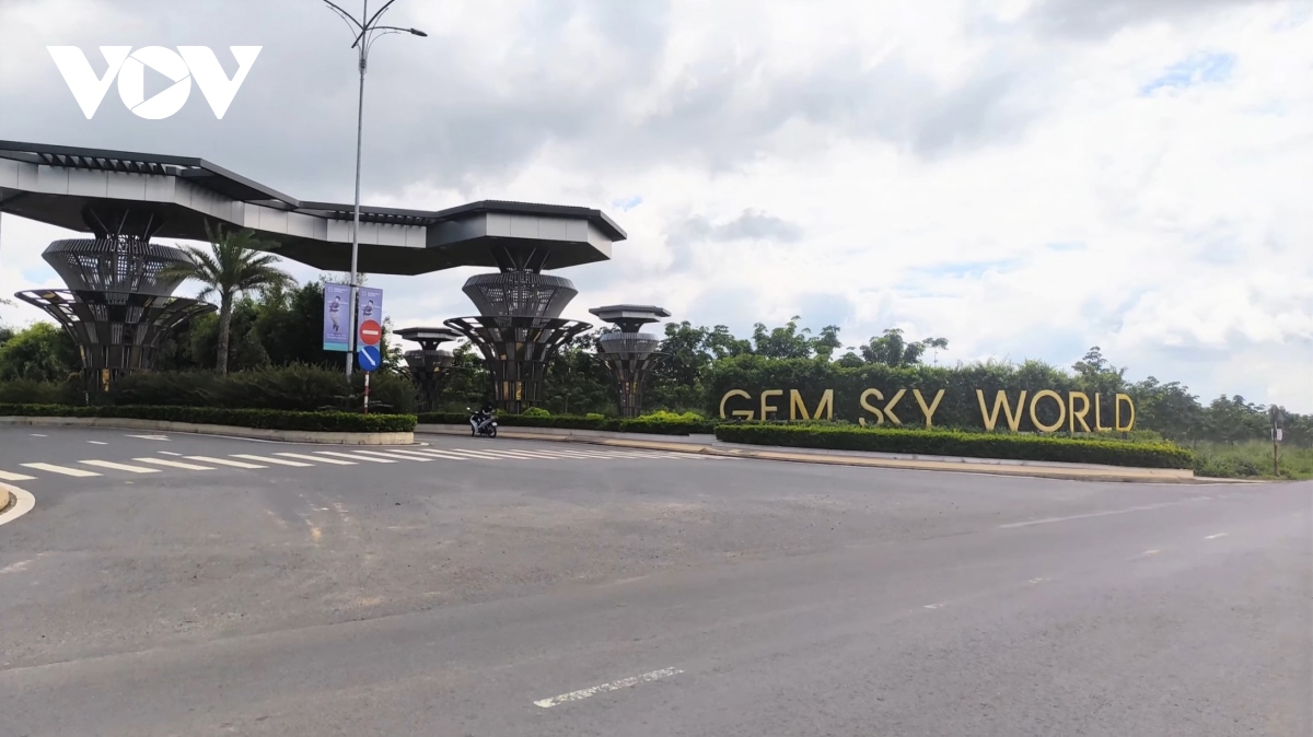 Đồng Nai yêu cầu chủ đầu tư dự án Gem Sky World đối thoại với khách hàng