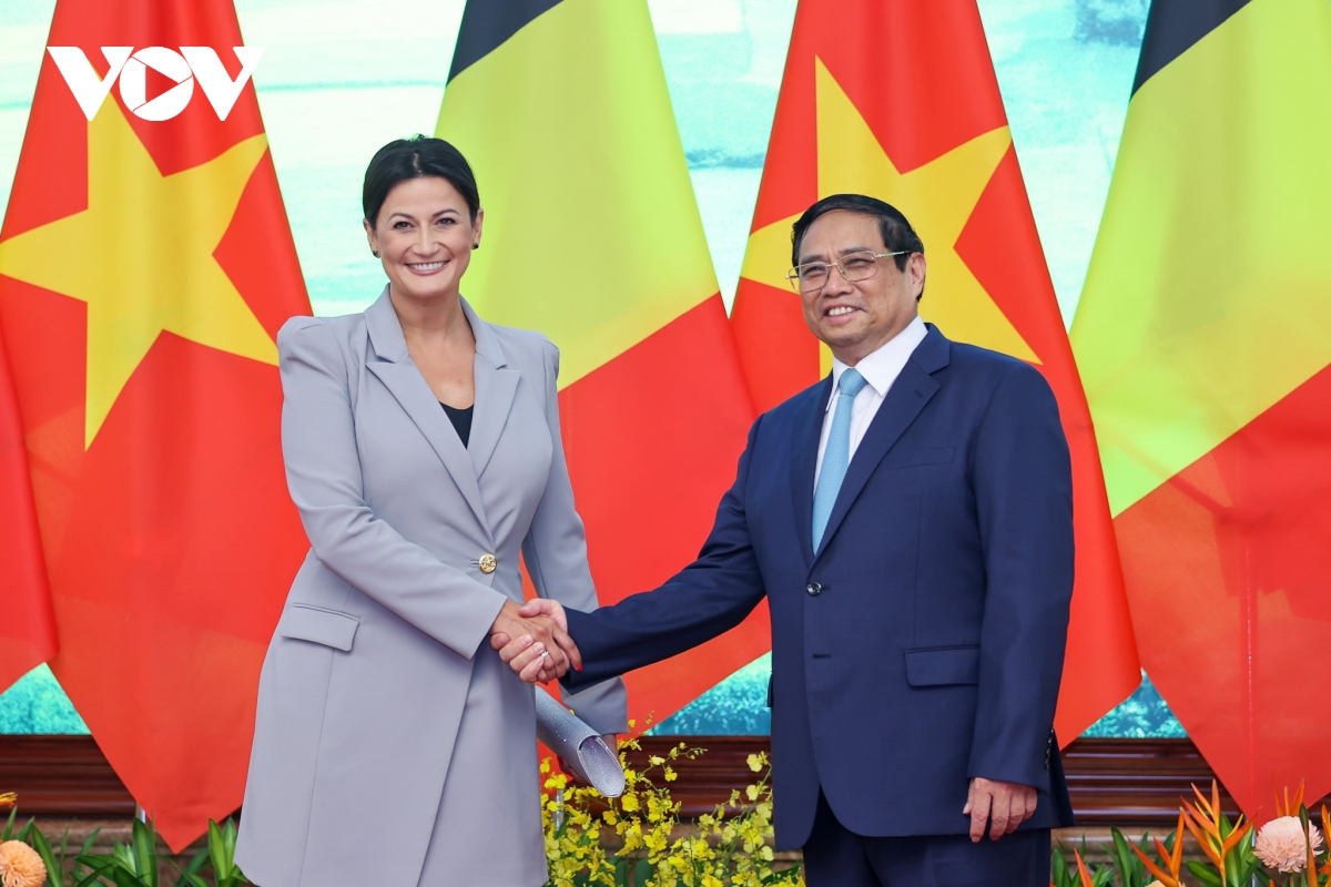 Thủ tướng Phạm Minh Chính tiếp Chủ tịch Thượng viện Bỉ