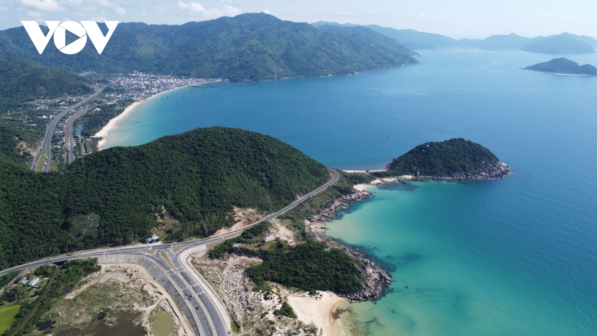 Khánh Hòa từng bước tháo gỡ điểm nghẽn để phát triển kinh tế biển