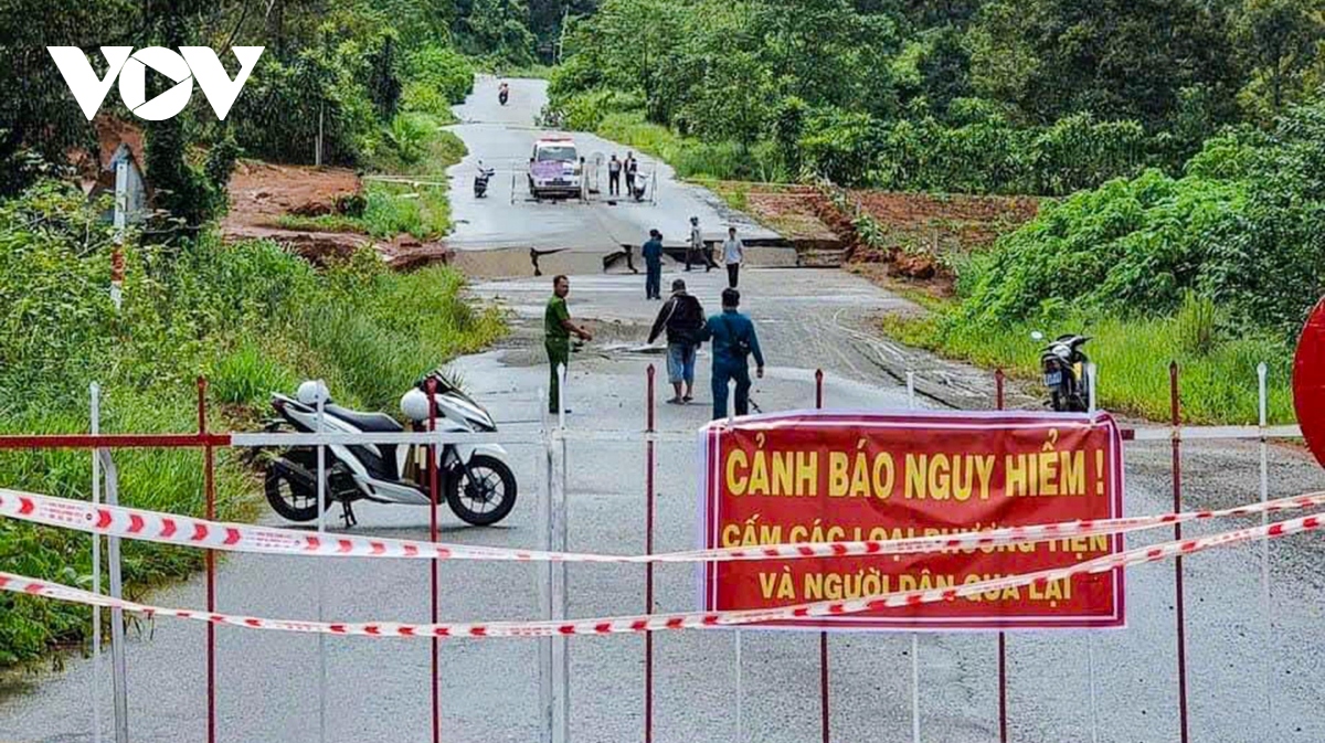 Ngập úng, sạt lở đất nhiều khu vực tại Lâm Đồng