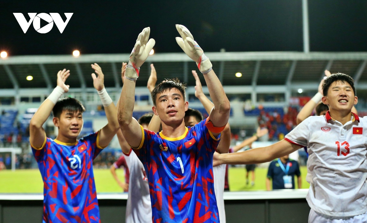 Vì sao Quan Văn Chuẩn bị HLV Troussier gạt khỏi danh sách U23 Việt Nam?