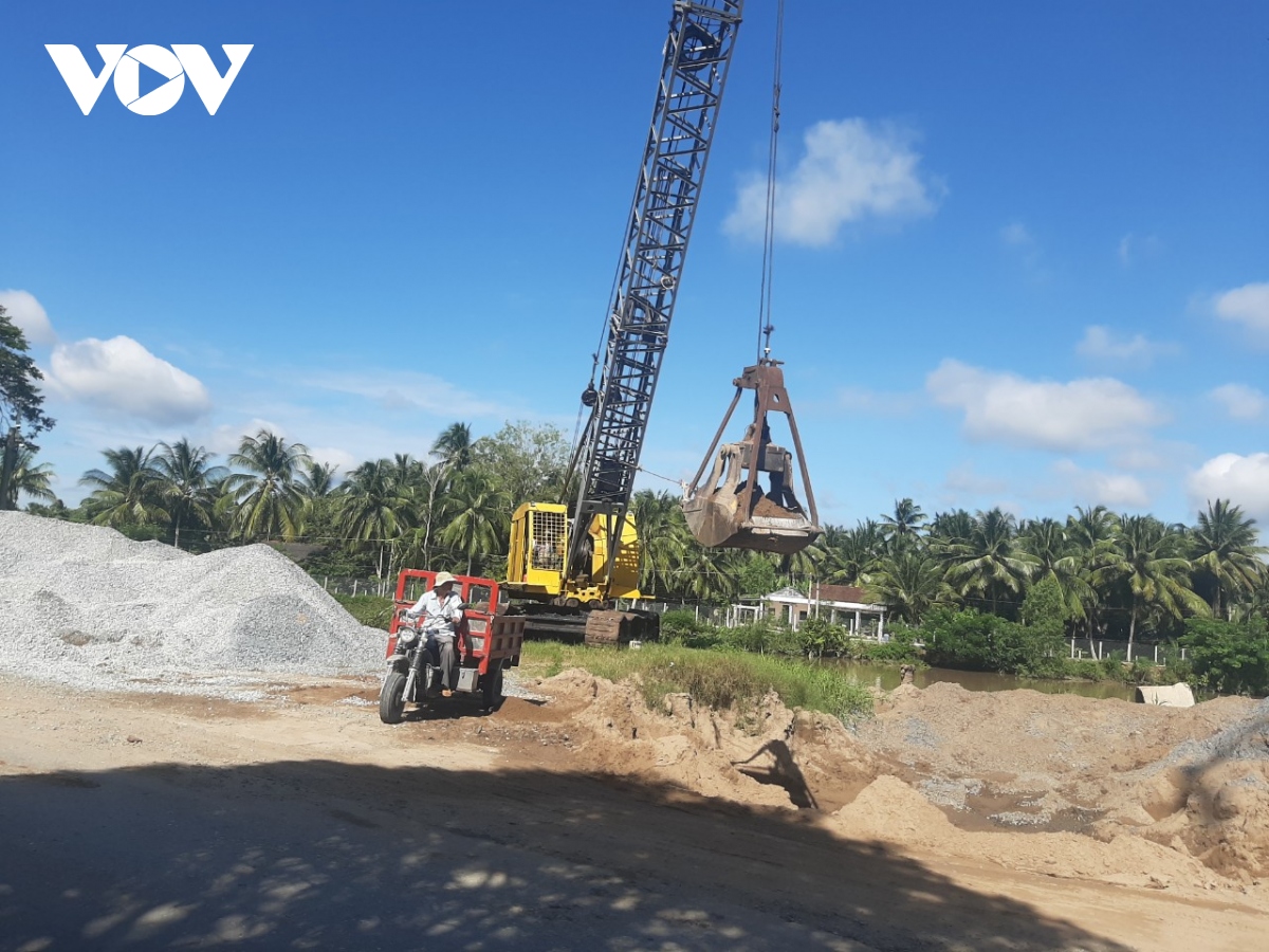 Thượng nguồn đóng mỏ cát, Tiền Giang thiếu nguồn cung