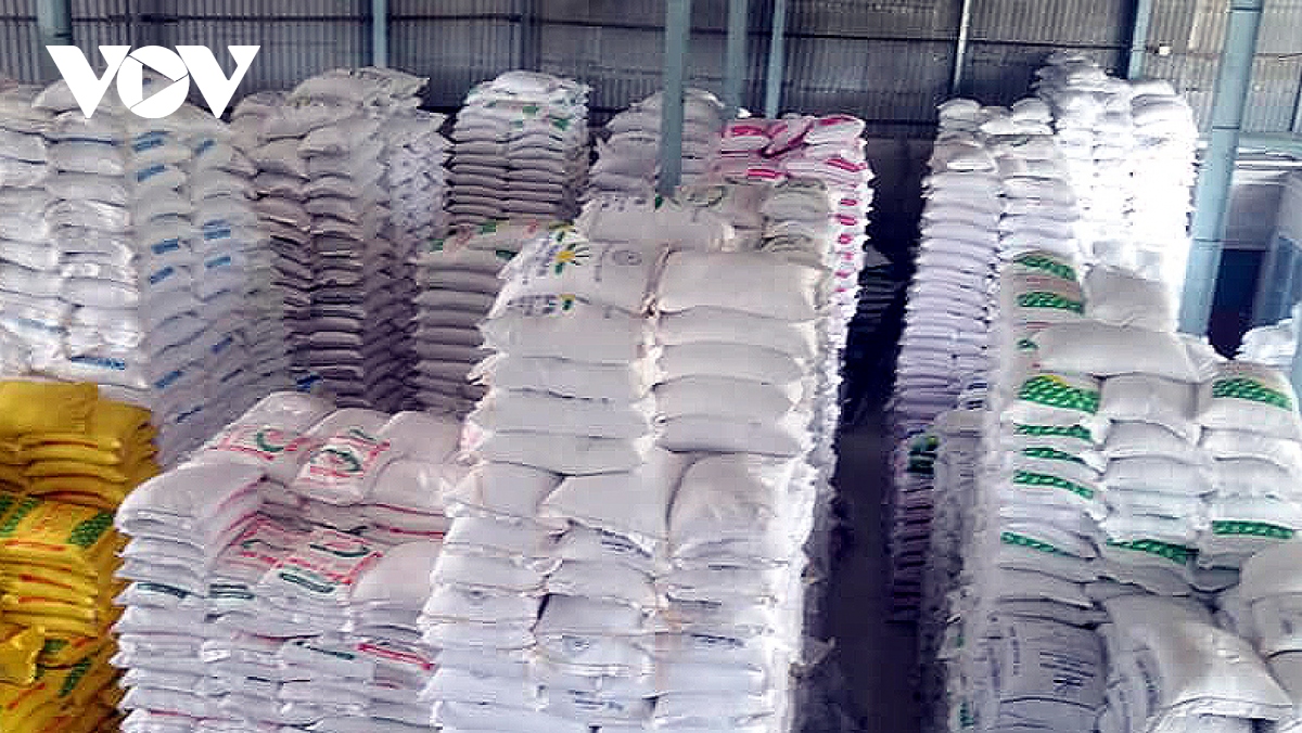 Chớp thời cơ tăng giá, Việt Nam tăng cường xuất khẩu gạo
