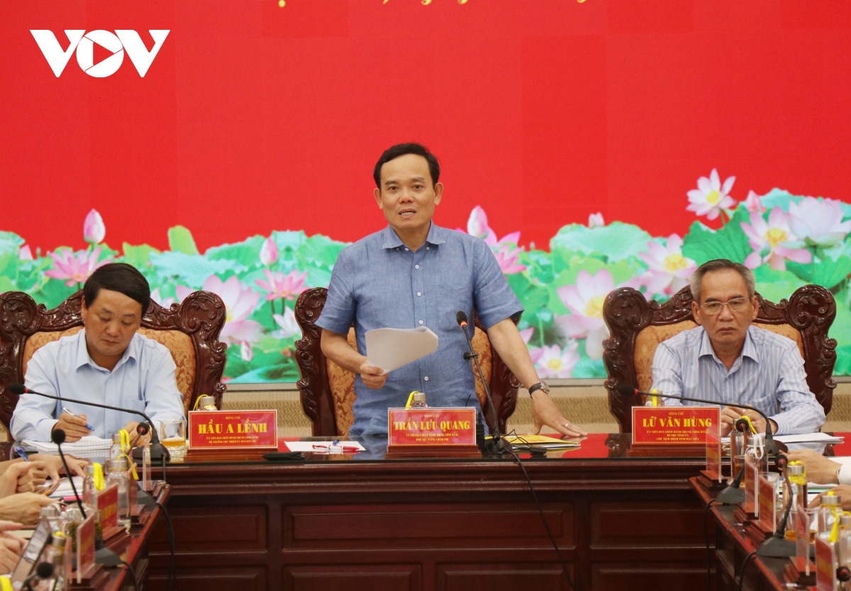 Phó Thủ tướng Trần Lưu Quang chủ trì Hội nghị trực tuyến với các tỉnh ĐBSCL