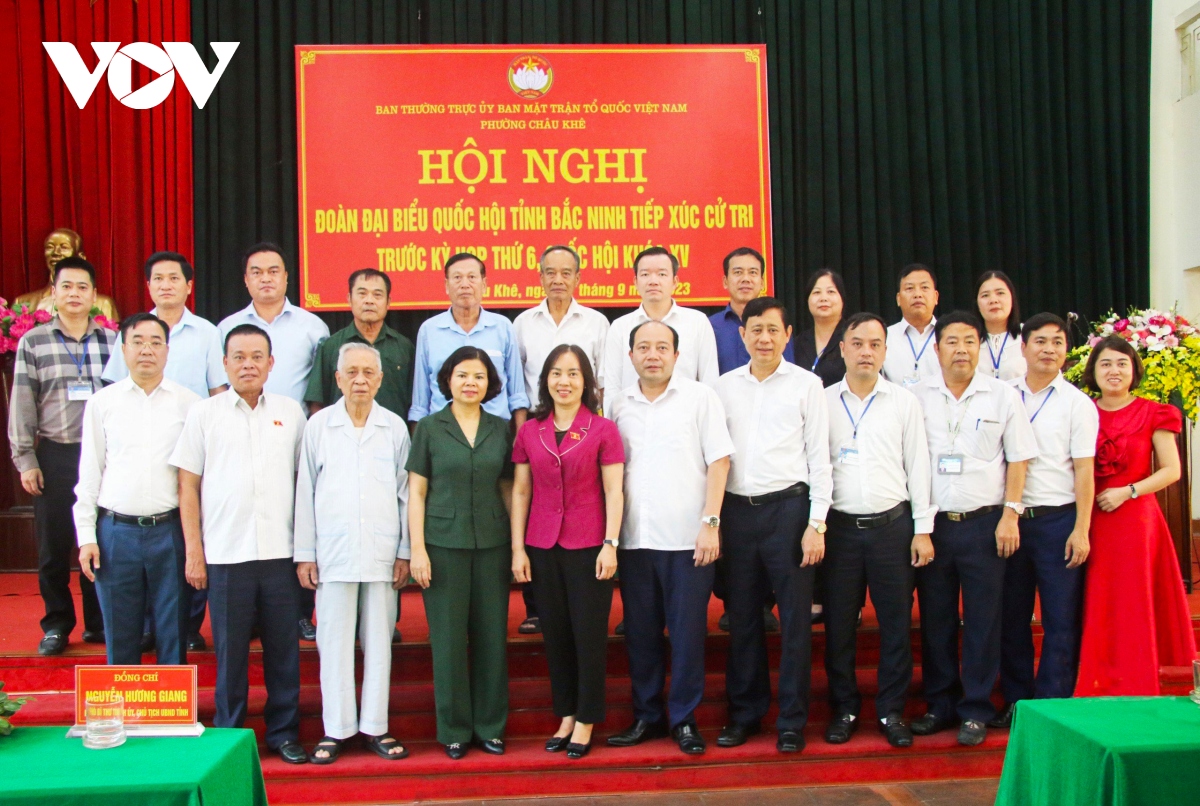 Chủ tịch tỉnh Bắc Ninh tiếp xúc cử tri phường Châu Khê