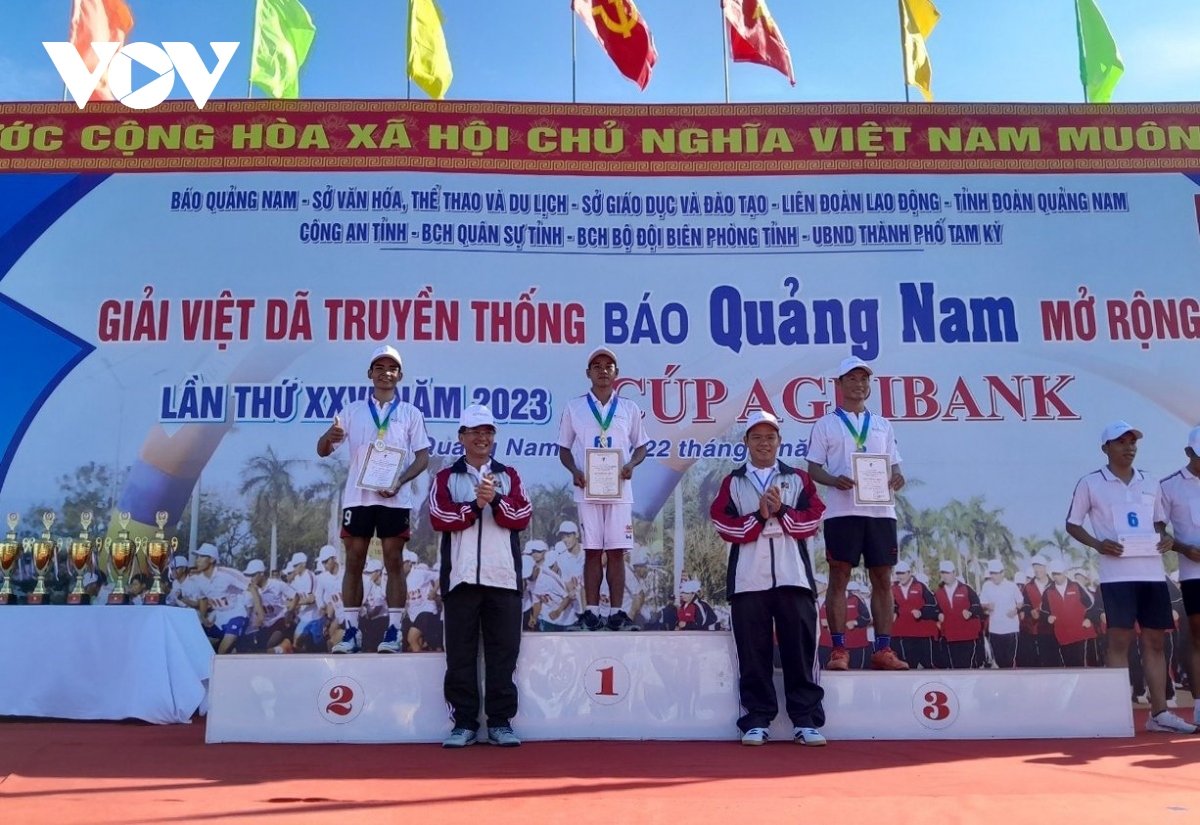 Gần 1.200 vận động viên tham gia Giải Việt dã truyền thống Báo Quảng Nam
