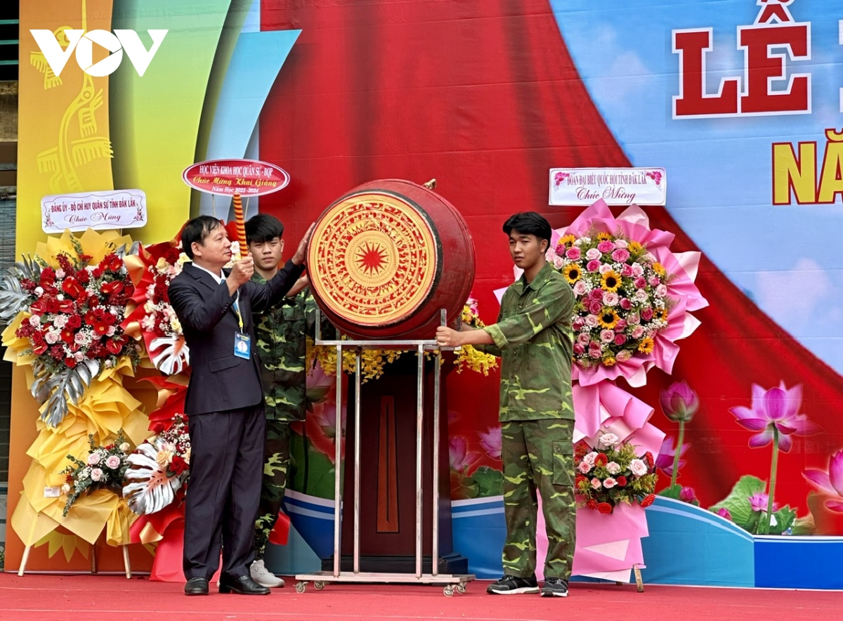 Gần 500.000 học sinh Đắk Lắk dự lễ khai giảng năm học mới