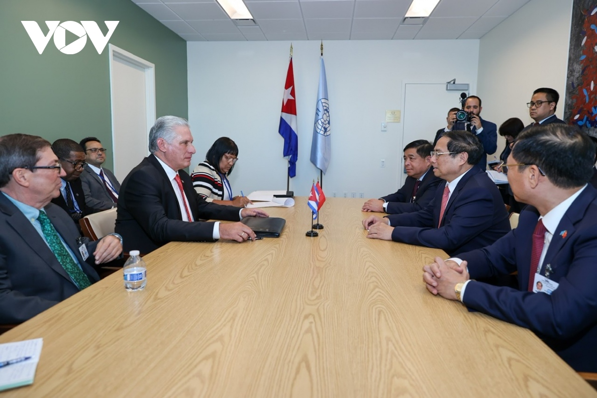 Thủ tướng hội kiến Bí thư thứ nhất, Chủ tịch Cuba Miguel Díaz-Canel