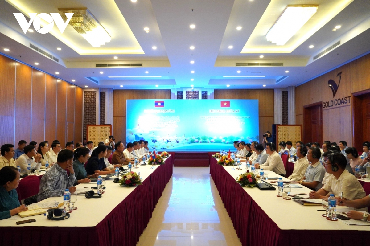 Ủy ban Hợp tác Việt Nam- Lào đánh giá giữa kỳ quá trình hợp tác song phương