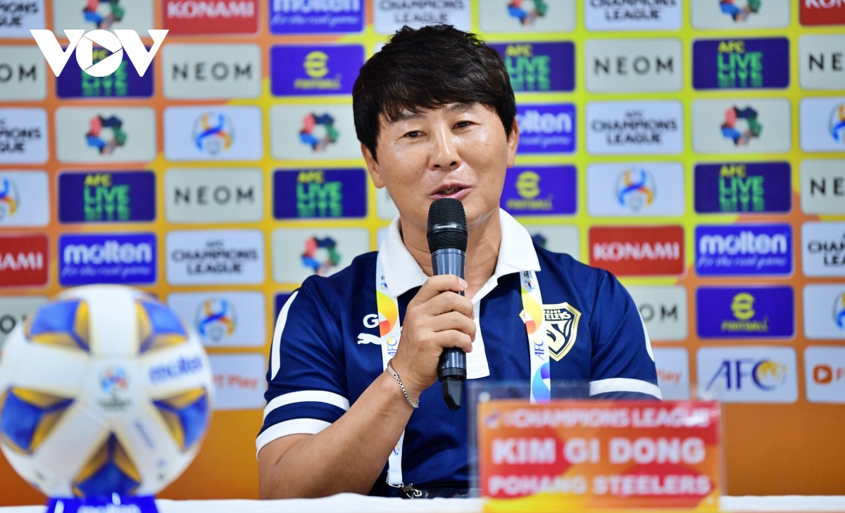 Huấn luyện viên của Pohang Steelers “dọa nạt” Hà Nội FC trước đại chiến