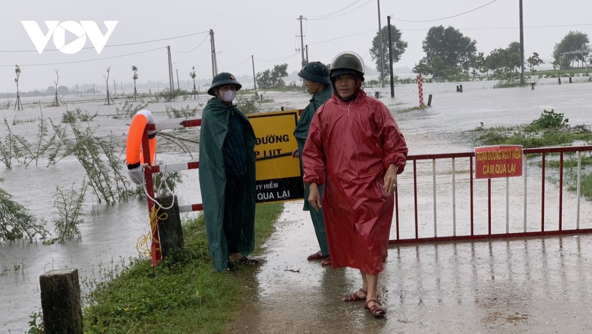 Các hồ điều tiết lũ, rà soát sơ tán dân ở vùng nguy hiểm tại Thừa Thiên Huế
