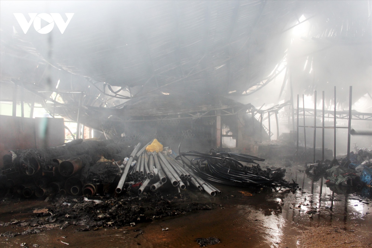 Tin thêm về vụ cháy kho chứa hàng tại thành phố Tam Kỳ (Quảng Nam)