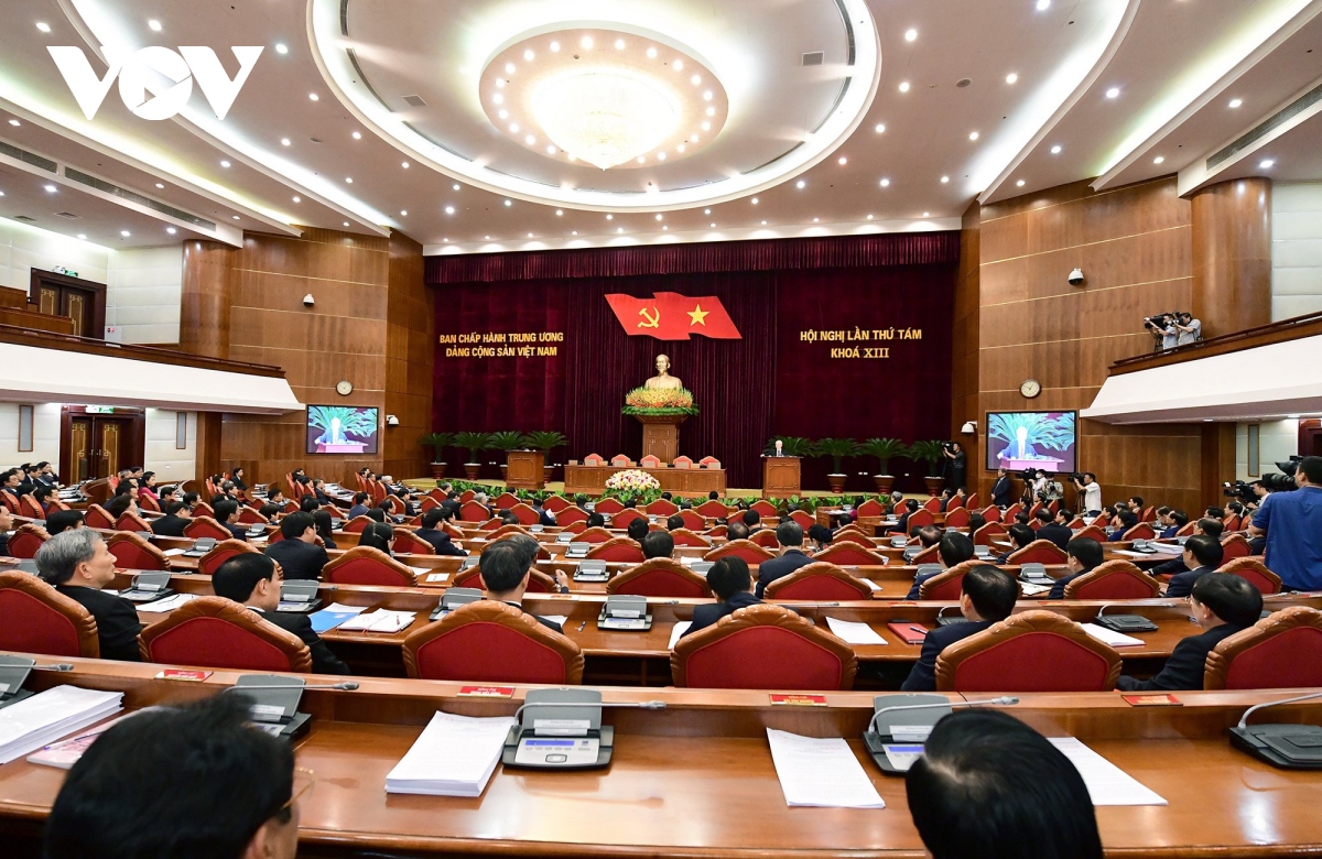Thông cáo báo chí về phiên bế mạc của Hội nghị Trung ương 8 khóa XIII