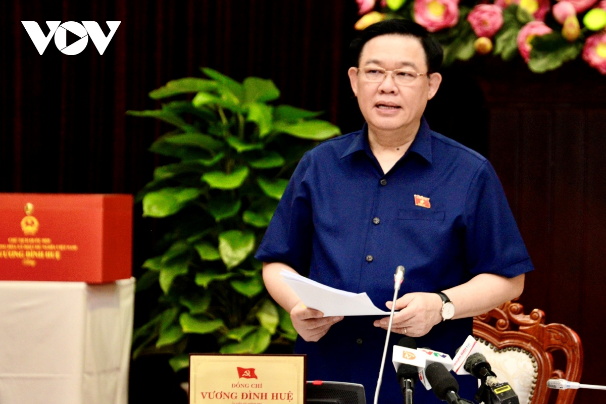 Chủ tịch Quốc hội Vương Đình Huệ làm việc với lãnh đạo Thành ủy TP Đà Nẵng