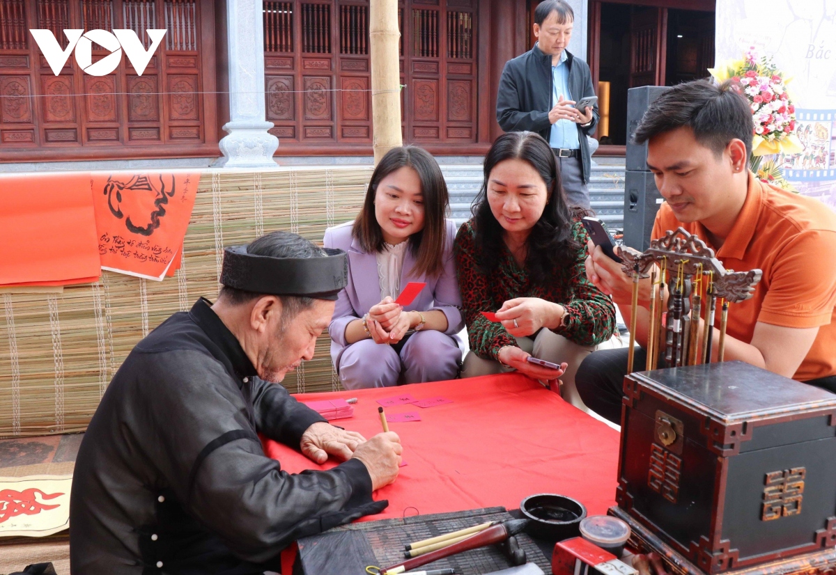 Độc đáo “chợ tranh Đông Hồ” cổ truyền xứ Kinh Bắc