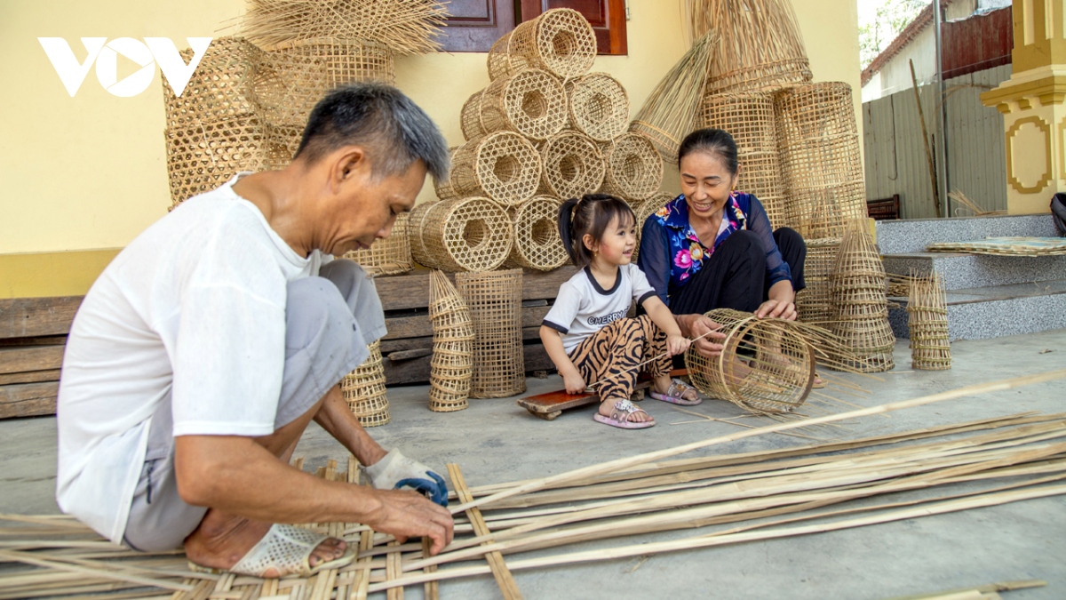 Bảo tồn làng nghề đan ngư cụ truyền thống ở Quảng Ninh