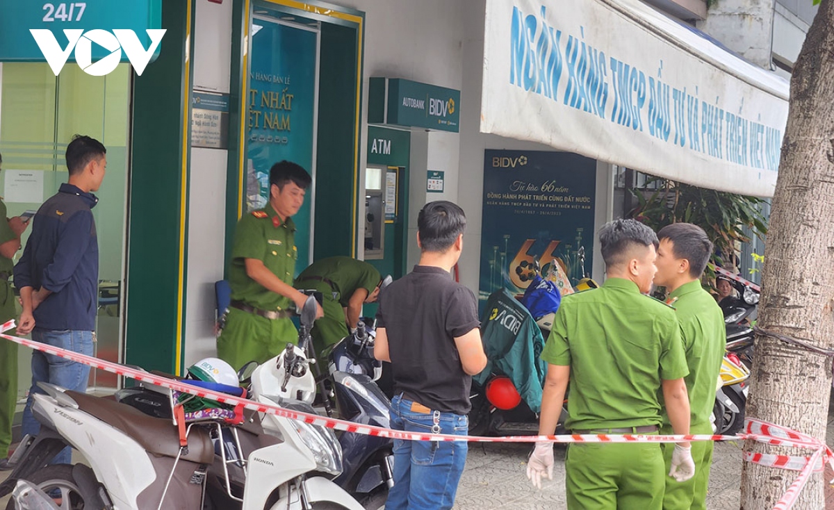 Cướp ngân hàng, đâm nhân viên bảo vệ ở Đà Nẵng