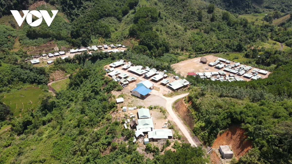 Người dân miền núi, vùng đồng bào DTTS tỉnh Quảng Nam an cư tại nơi ở mới