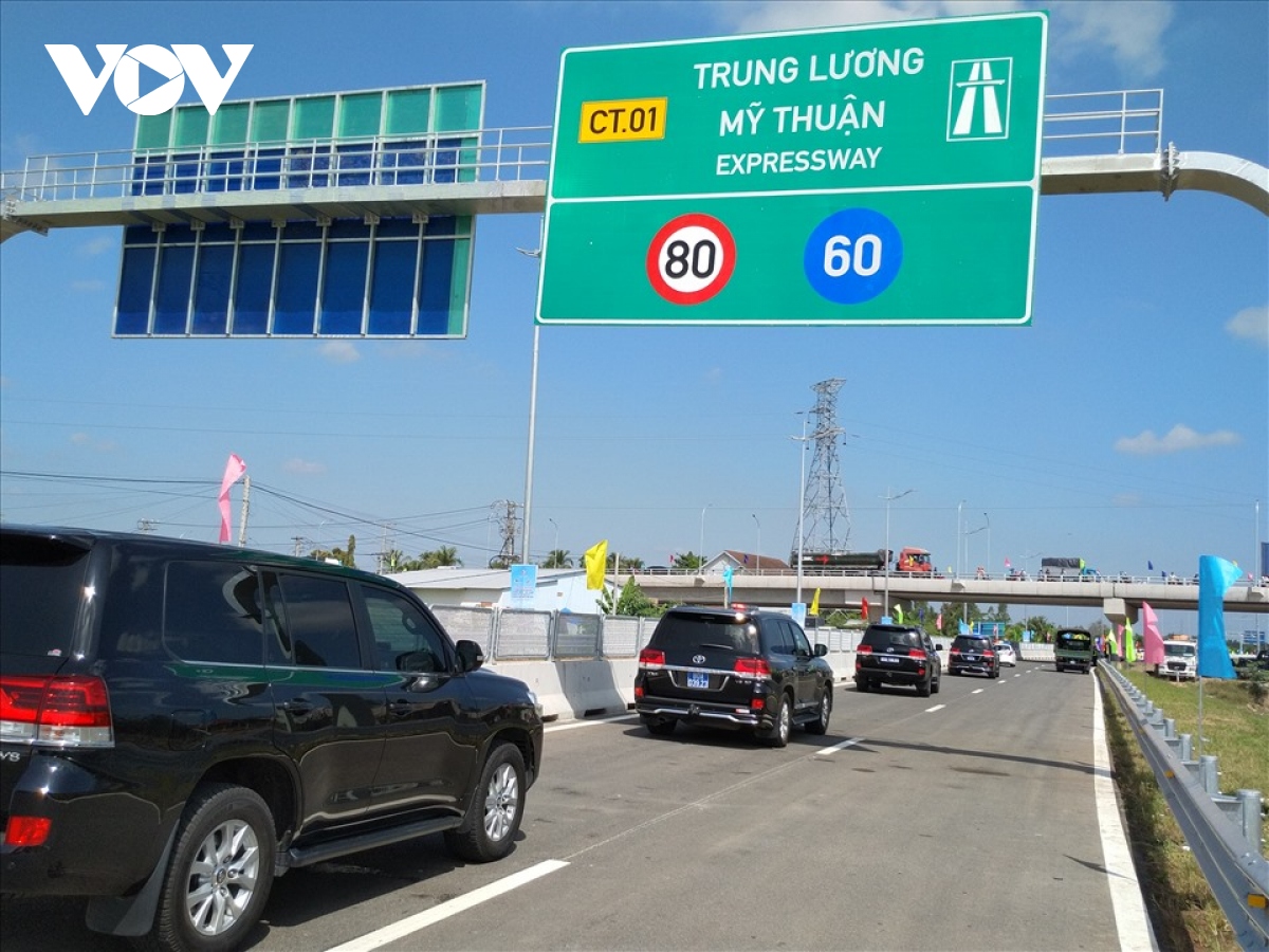 Nâng tốc độ chạy xe trên cao tốc Trung Lương-Mỹ Thuận lên 90km/h