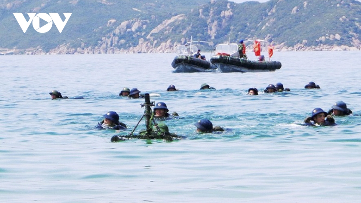 Vùng 4 Hải quân đảm bảo huấn luyện giỏi, bảo vệ vững chắc biển đảo Trường Sa