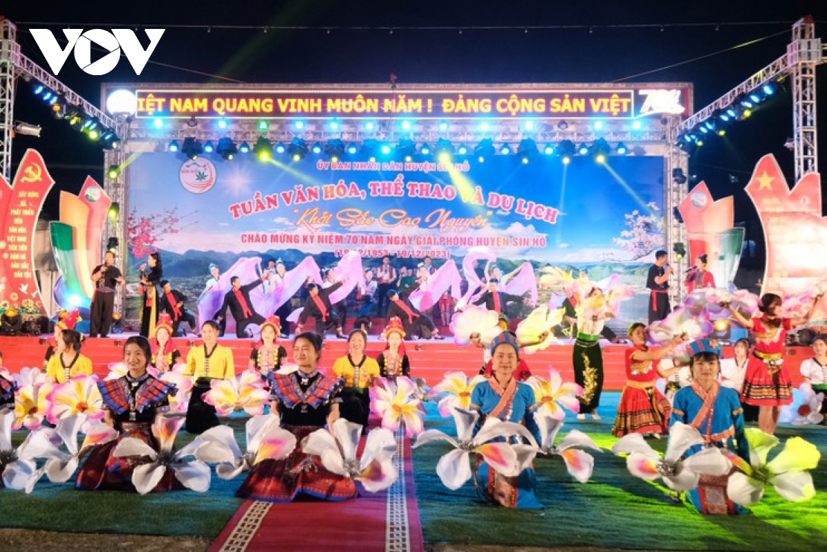 Khai mạc Tuần Văn hóa, Thể thao và Du lịch huyện Sìn Hồ, Lai Châu