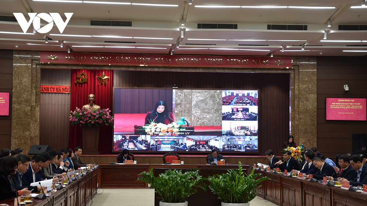 Chủ tịch Hà Nội: Không dồn cải tạo lòng đường, vỉa hè vào cuối năm