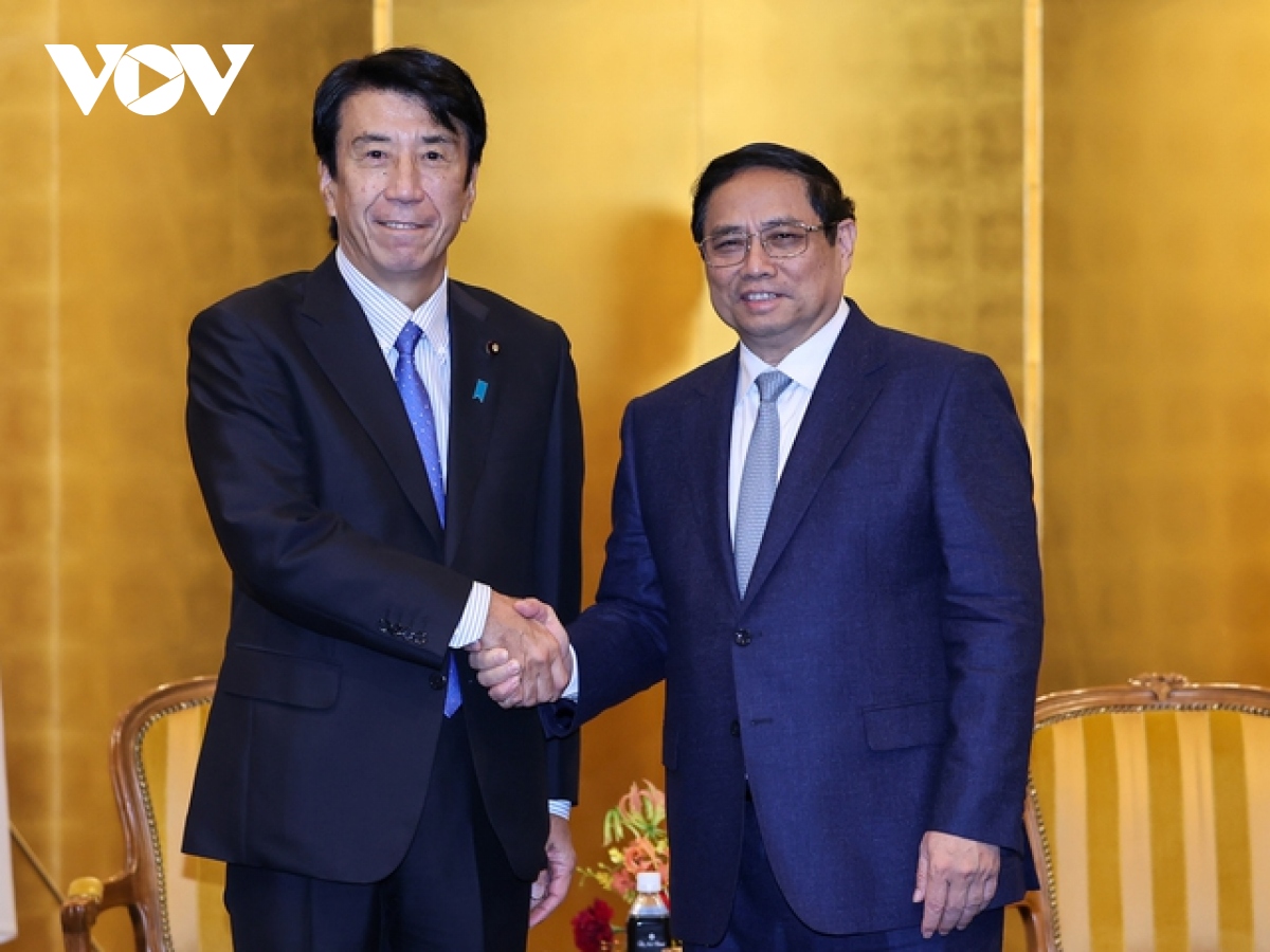 Thủ tướng tiếp Bộ trưởng Kinh tế, Thương mại và Công nghiệp Nhật Bản Ken Saito