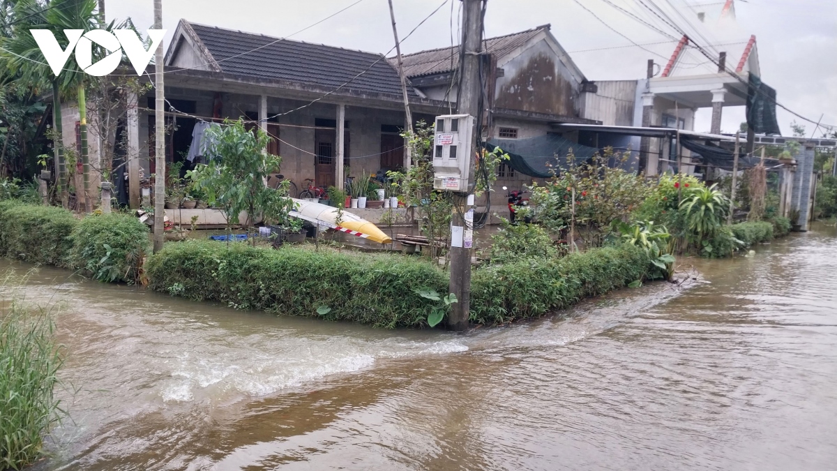 Lũ trên sông Bồ tại Thừa Thiên Huế đang lên có thể đạt đỉnh trên báo động 3