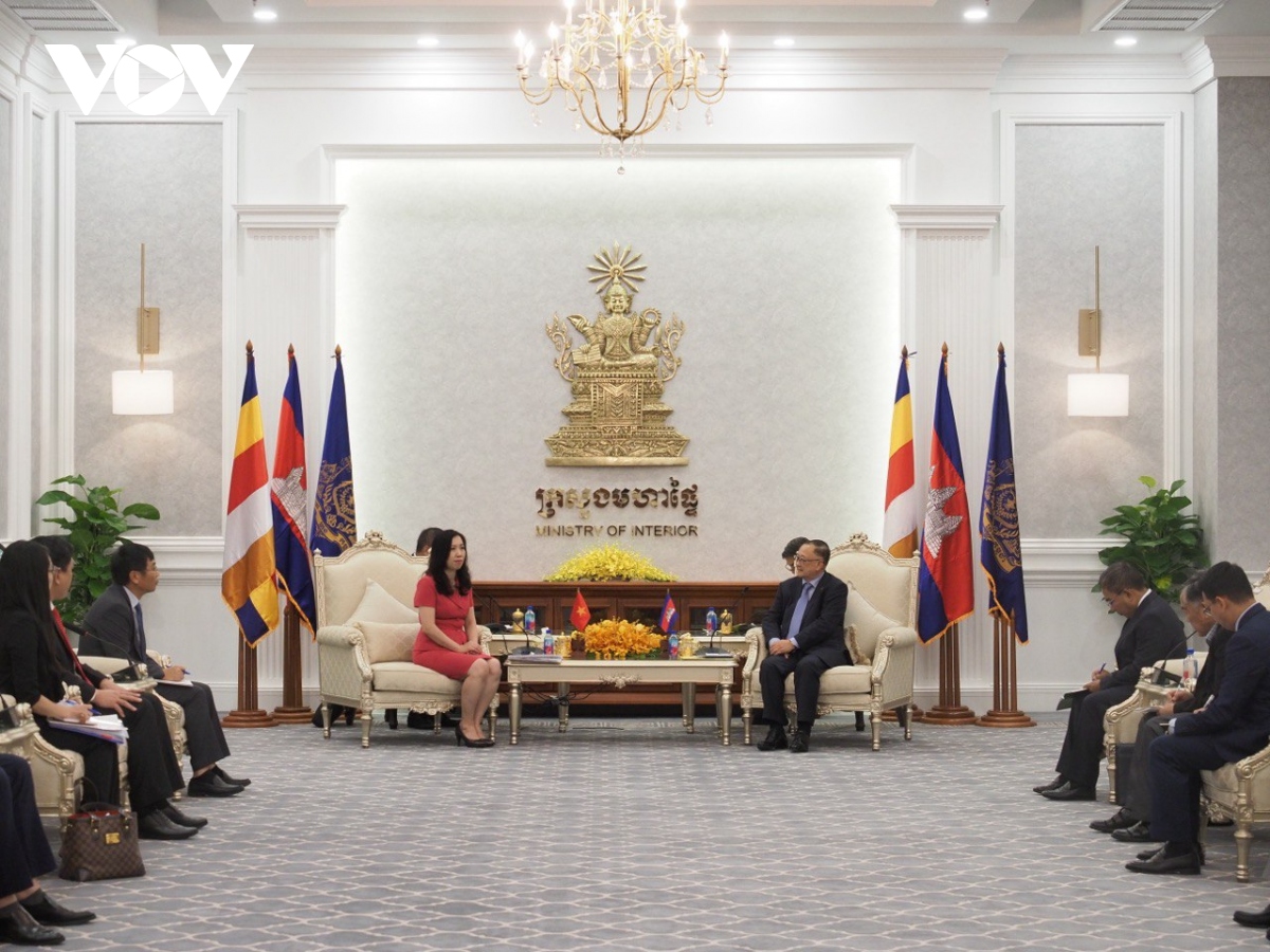 Việt Nam và Campuchia tăng cường hợp tác hỗ trợ cộng đồng người gốc Việt