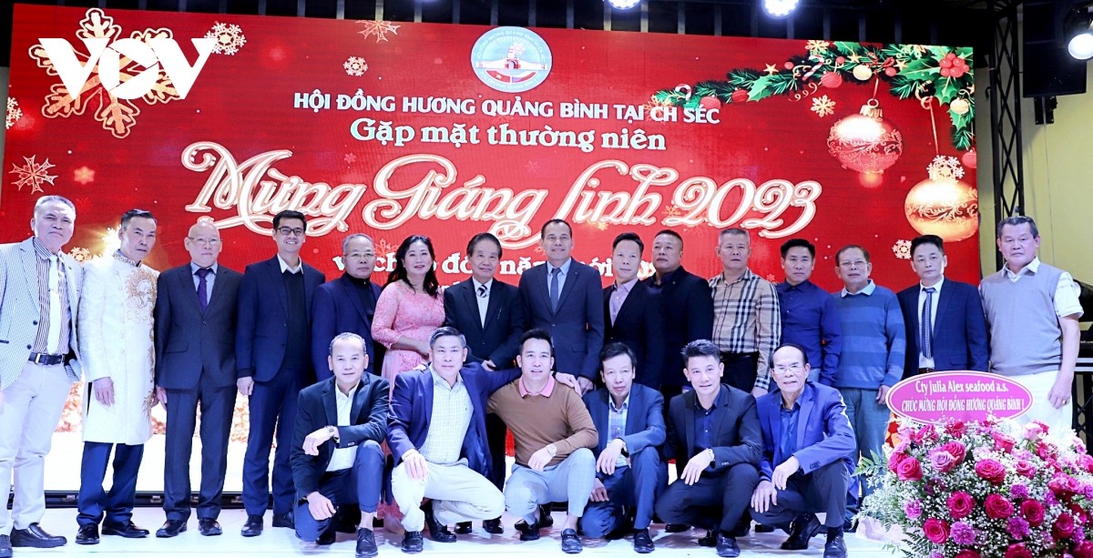Người Việt tại Séc mừng giáng sinh và chào đón năm mới 2024