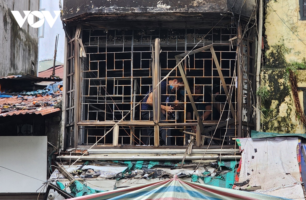 Hiện trường vụ cháy khiến 4 người tử vong tại phố Hàng Lược, Hà Nội