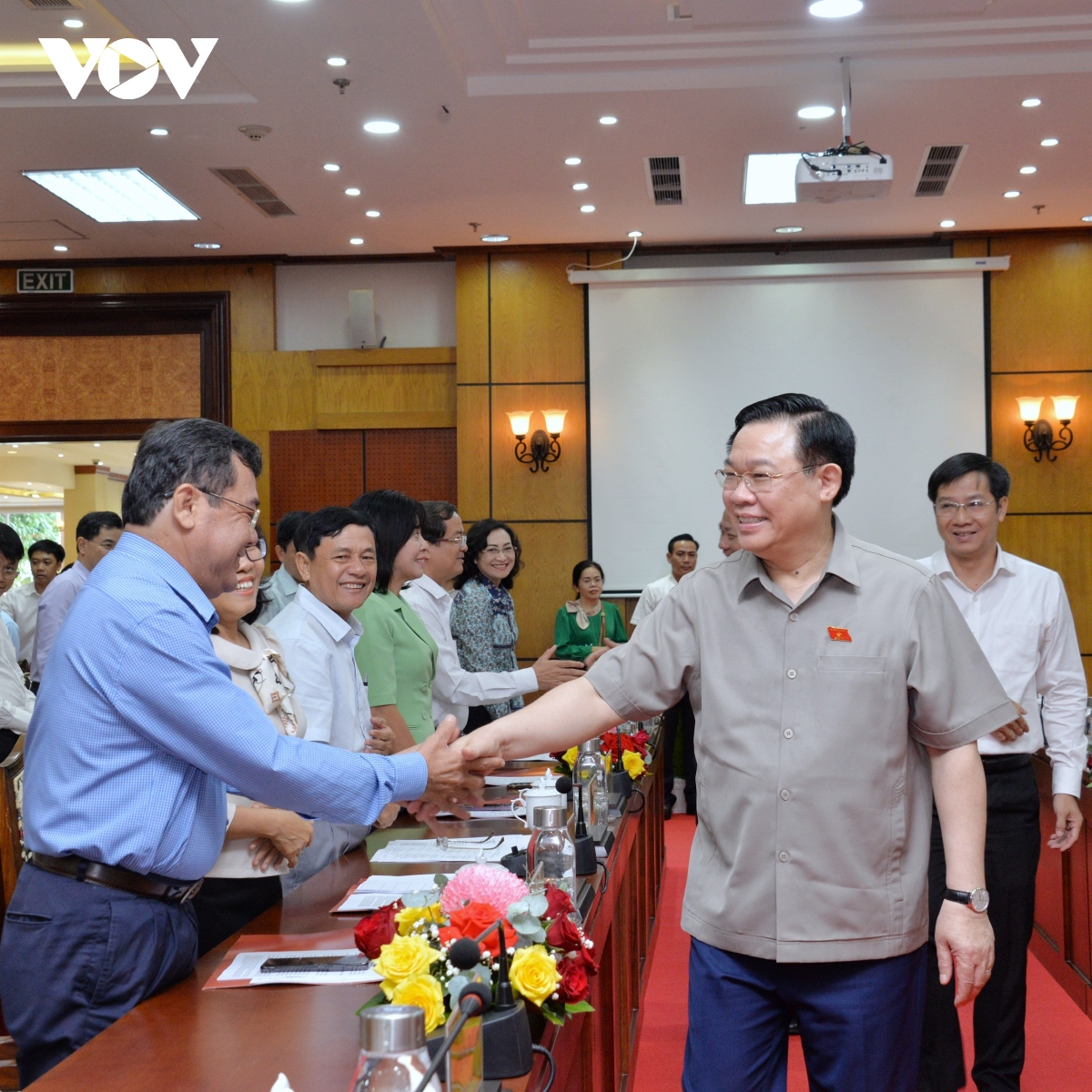 Chủ tịch Quốc hội làm việc tại Tây Ninh, thắp hương tưởng nhớ liệt sĩ Đồi 82