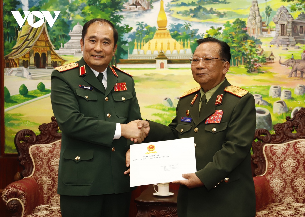 Bộ Quốc phòng Việt Nam chúc mừng 75 năm thành lập Quân đội nhân dân Lào