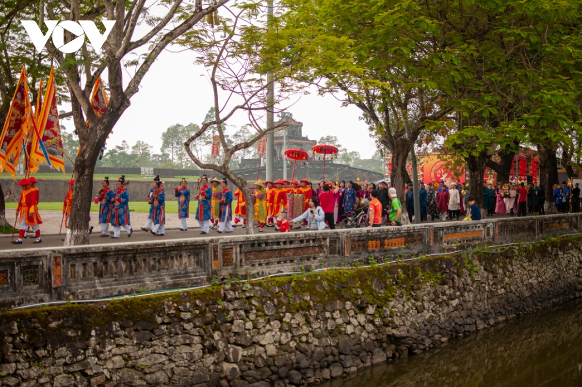 Lễ rước “Dâng tiến Hương Xuân” vào Thế Miếu tại Thừa Thiên Huế