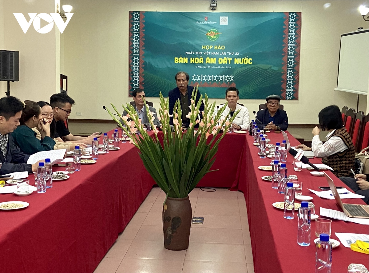 Ngày thơ Việt Nam 2024: "Bản hòa âm đất nước" tôn vinh khối đại đoàn kết dân tộc