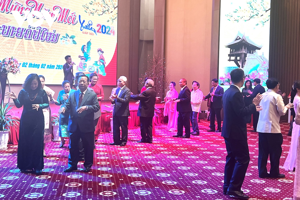Đại sứ quán Việt Nam tại Lào tổ chức tiệc chiêu đãi mừng Xuân Giáp Thìn 2024