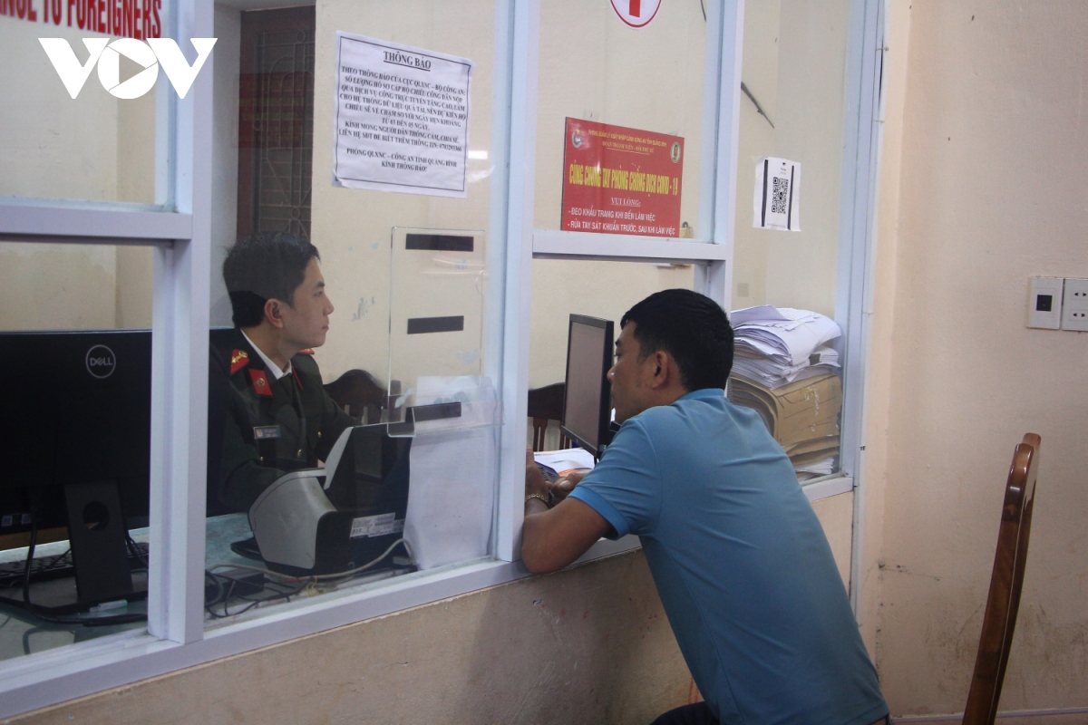 Đầu năm, hồ sơ thủ tục xuất nhập cảnh tại Quảng Bình tăng đột biến