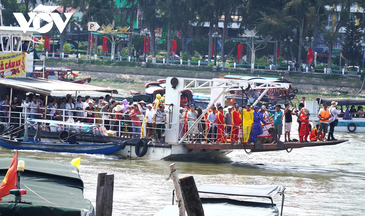 Thắt chặt tình làng xóm qua Lễ hội Tống Phong truyền thống ở Cần Thơ