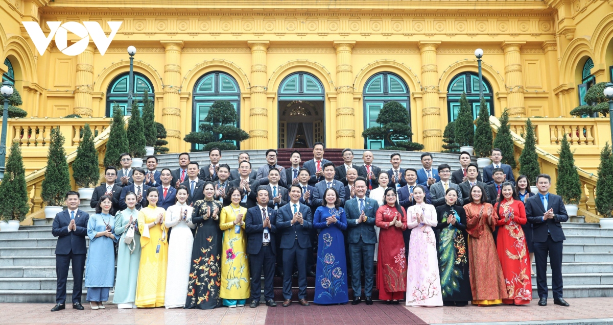 Quyền Chủ tịch nước gặp mặt Đoàn đại biểu Hội doanh nhân trẻ Việt Nam