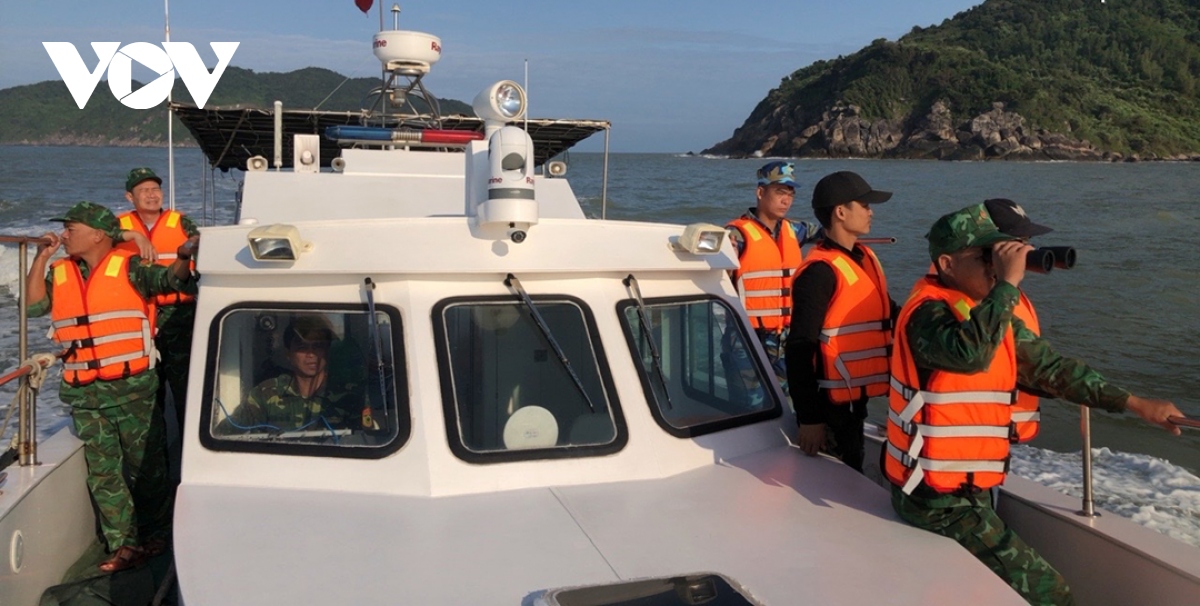 Đà Nẵng: Khẩn trương tìm kiếm 1 người rơi xuống biển mất tích