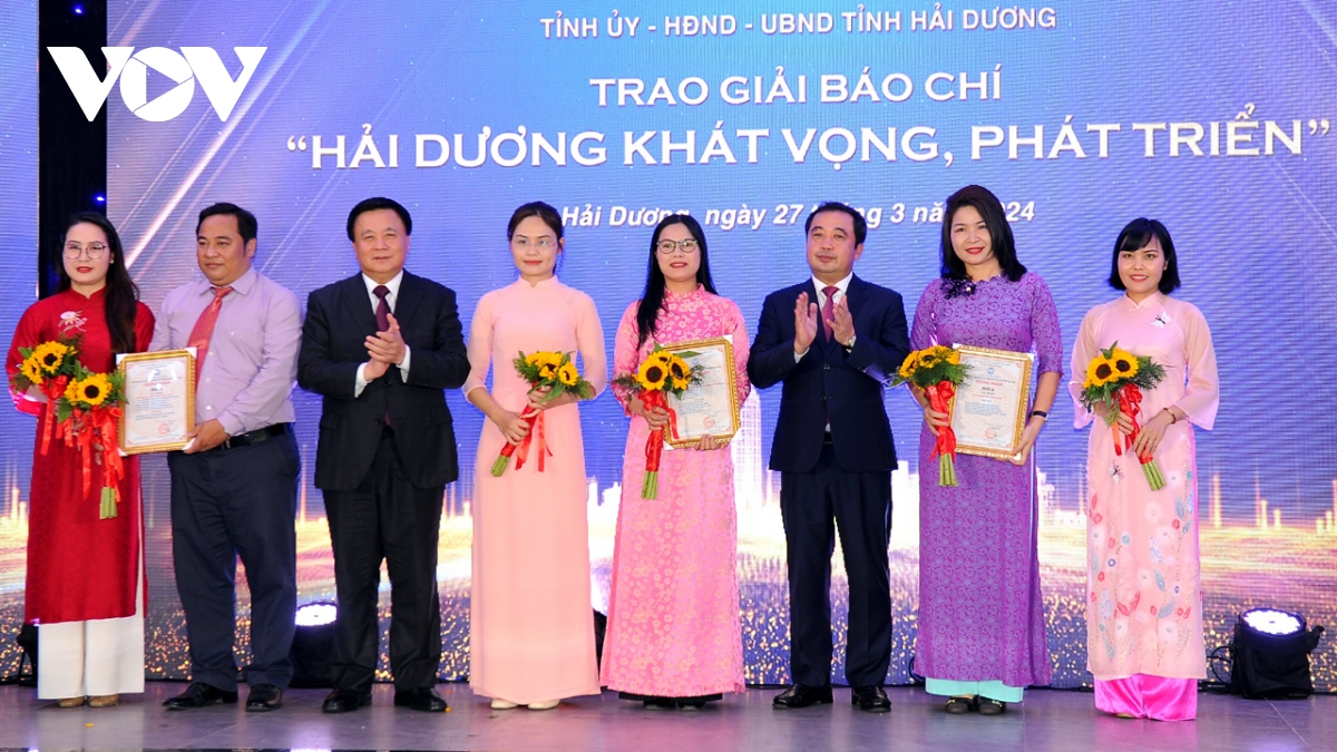 Ông Nguyễn Xuân Thắng dự Lễ trao Giải báo chí tỉnh Hải Dương