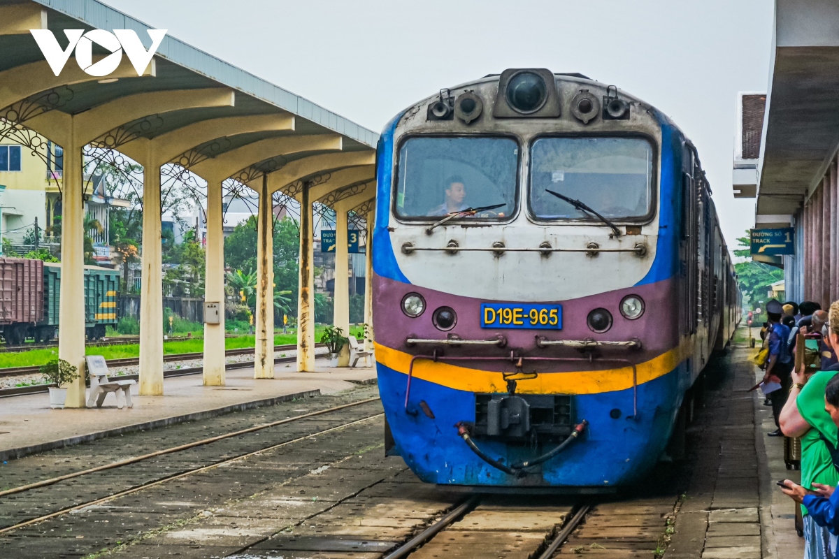 Chuyến tàu du lịch kết nối Huế - Đà Nẵng vận hành vào cuối tháng 3