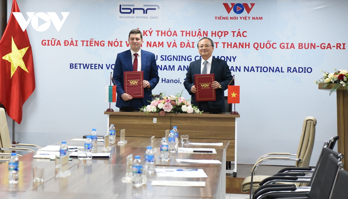 VOV và Đài Phát thanh Quốc gia Bulgaria ký thỏa thuận hợp tác