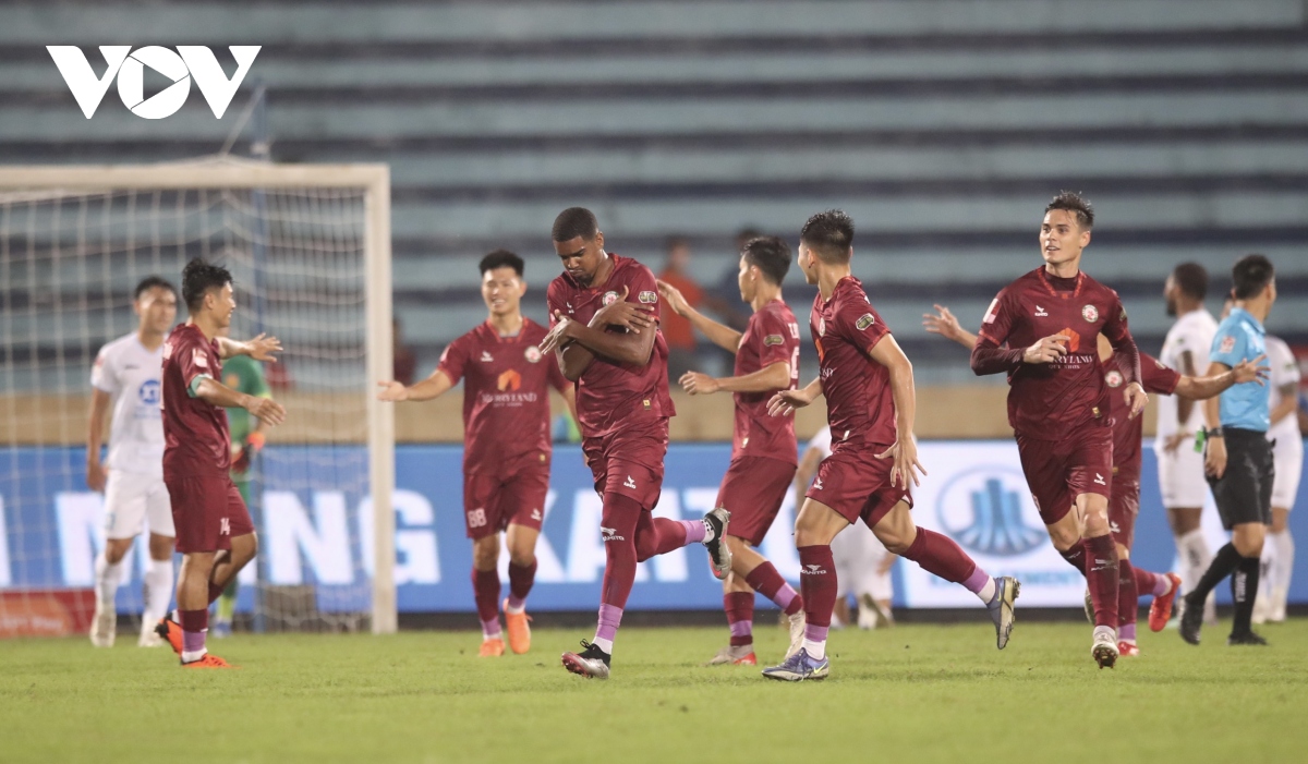 Kết quả V-League: Bình Định thắng Nam Định sau màn rượt đuổi tỷ số kịch tính